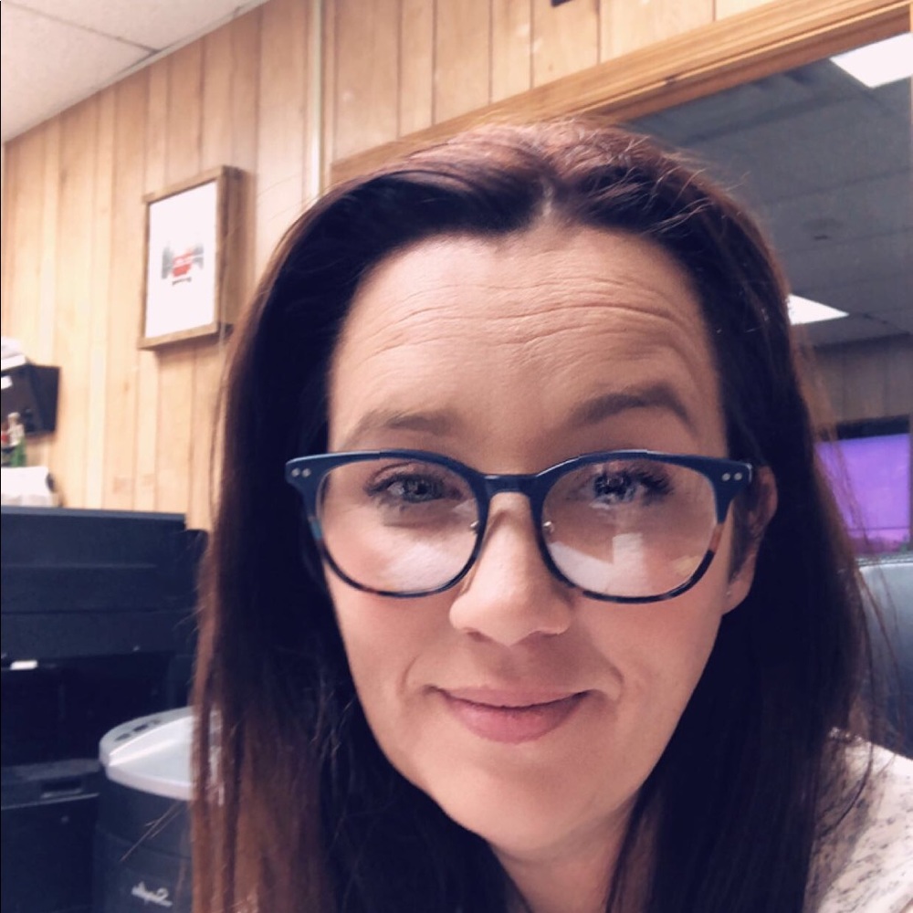 Meet your Posher, Nikki